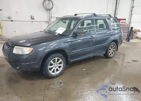 2008 Subaru Forester 2.5X z USA, uszkodzony, nr VIN JF1SG65618H717952